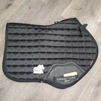 Quilt Jumper Saddle Pad, 1x piping *gc, clean, torn edge, mnr holey edges, puckers, threads, puckers, pills, rubs, seam residue
