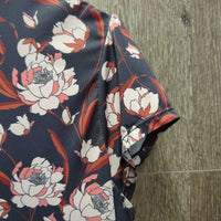 SS Shirt, 1/4 Zip up *gc, faded logo
