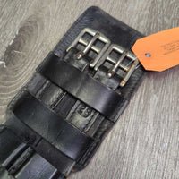 Padded Leather Short - Dressage Girth, 2x els *gc/vgc, clean, mnr rubs, dust, hair & fading, older?
