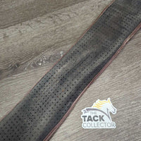 Nylon Web & Neoprene Girth, velcro Liner, 2x els, D Ring *fair, v.dirty, hairy, v,smelly, residue, older
