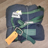 Hi Neck Lt Quilt Stable Blanket, 2 legs *gc, clean, mnr wpf, mnr hair, dirt, repairs, tears, faded, snags, lining tears
