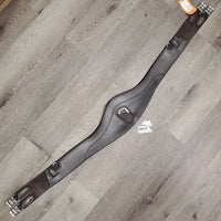 Padded Sm Belly Girth, center carabiner, x2 els *vgc, clean, mnr esidue, hair,s cuffs, rubs
