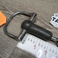 Thick Rubber D Ring Snaffle Bit *vgc, mnr dirt?residue
