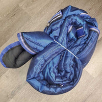 Med Quilt Stable Blanket, 2 legs, tail *gc, unstitched, mnr hair, dirt, snags, rubs, threads, pills, puckers
