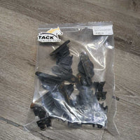 18 Assorted Plastic Electric Fence Clips *gc, rubs, scratches, stains
