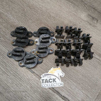 18 Assorted Plastic Electric Fence Clips *gc, rubs, scratches, stains
