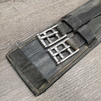 Self-Adjusting Neoprene Short Girth *gc, mnr dirt, residue, rust, threads
