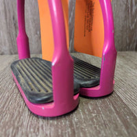 Pr Stirrup Irons, rubber beds *vgc/gc, scuffs, chipped paint, mnr dirt
