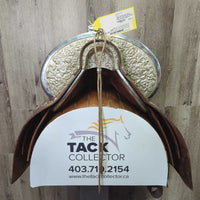 14" Silver Cloud Peruvians Show Saddle: 3 pads, 2 wool/1 Corona (leather), Tapacola(tail), Batacola(crupper), Cruzeta(connector), Retrancas(straps), Stirrups, latigos, String Cinch, Breastplate, Headstall, Hackamore, Reins, Tapa Ojos (eye covers), Bag
