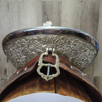 14" Silver Cloud Peruvians Show Saddle: 3 pads, 2 wool/1 Corona (leather), Tapacola(tail), Batacola(crupper), Cruzeta(connector), Retrancas(straps), Stirrups, latigos, String Cinch, Breastplate, Headstall, Hackamore, Reins, Tapa Ojos (eye covers), Bag
