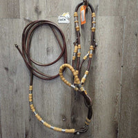 14" Silver Cloud Peruvians Show Saddle: 3 pads, 2 wool/1 Corona (leather), Tapacola(tail), Batacola(crupper), Cruzeta(connector), Retrancas(straps), Stirrups, latigos, String Cinch, Breastplate, Headstall, Hackamore, Reins, Tapa Ojos (eye covers), Bag
