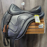 Treeless Saddle, HAF Equitation Saddle Pad, T-Bar Leathers, Rainbow Saddle Cover
