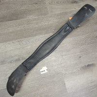 Padded Leather Short - Dressage Girth, 2x els *gc, clean, creases, hairy seam, dents, rubs, older, mismatched?repaired els
