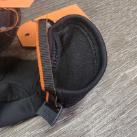 JUNIORS Pr Winter Riding/Sports Gloves *vgc, clean, mnr rubs & linty
