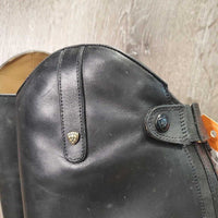 Field Boots, Zips, 2x Black Forms, box *vgc/xc, clean, mnr dirt?residue & scuffs
