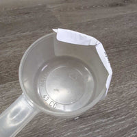 Plastic Supplement Scoop *gc, clean, residue
