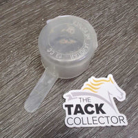Plastic Supplement Scoop *gc, mnr residue
