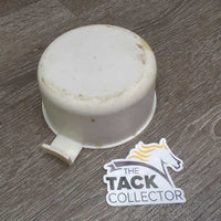 Plastic Feed Scoop, short handle *gc, hair, mnr dirty
