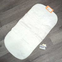 1 Fleece No Bow Leg Quilt *fair, clean, thin, hair, stains, creases, pilly, threads, mnr dirt
