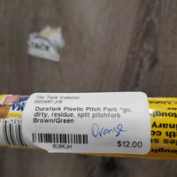 Plastic Pitch Fork *gc, dirty, residue, split pitchfork
