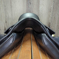 16.5" *Adj Med/Black Gullet In Premier Equine Monoflap Synthetic Dressage, Navy PEi Jersey Cover, Large Front Exterior Blocks, Synthetic Flocking, Front & Rear Gusset, Flaps: 15"L x 9"W Serial #: PE179614
