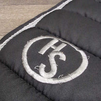 Channel Non Slip Satin Jumper Pad, 2x piping *vgc, clean, puckers, curled edges, mnr hair, pills, rubs, snags, loose embroidery
