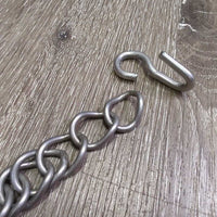 Curb Chain, 2 Hooks *vgc, clean, mnr rubs
