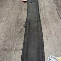Nylon Neoprene Cinch, d rings, keeper *gc, clean, residue, stained, dirt, rust, cracked liner
