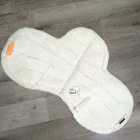 Fleece Fitted Hunter Saddle Pad *fair, dingy, older, thin & holeyedges, clumpy, stains, threads

