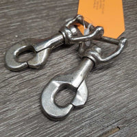 2x Wide Base Snaps *gc, stains, rubs, scuffs
