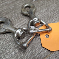 2x Wide Base Snaps *gc, stains, rubs, scuffs
