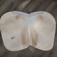 Non Slip Jumper Saddle Pad *vgc, clean, mnr stains, pills, marker, curled edges, puckers, rubs, clumpy fleece

