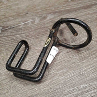 Stall Mount Hvy Metal Water Bucket Hook *gc, rubs, scratches & rust
