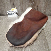 Kit: bag, leather-sheepskin mitt, soap (500ml, full), sheepskin mitt *vgc, residue, stains, mnr dirt, 0 conditioner or sponge
