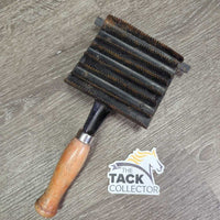 Metal 8 Blade Square Curry, wood handle *gc/fair, clean, dusty, rusty, bent blades, faded, scratches, loose cap
