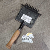 Metal 8 Blade Square Curry, wood handle *gc/fair, clean, dusty, rusty, bent blades, faded, scratches, loose cap

