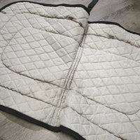 Thick Quilt Dressage Saddle Pad, tabs *vgc, clean, hairy, faded, rubs, puckers, dingy underside
