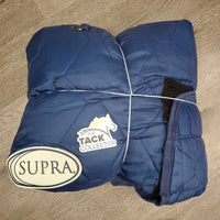Med Quilt Pagoda Stable Blanket, 2 legs *vgc, clean, mnr threads, clumpy fleece, residue, rubs, faded, tears
