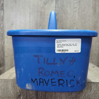 Plastic Grooming Tote *gc, dirt, hair, scuffed, scratches, marker

