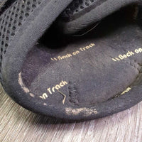 Pr "3D" Mesh Closed Boots *gc, hairy, dirt, pilly, snags, stained
