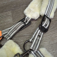 Fleece Lined/Padded Nylon Halter, adj, snap *xc, mnr dirt, stains
