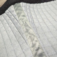 Quilt Dressage Pad, rolled fleece edges, piping *vgc, clean, pills, rubs, clumpy, mnr hair, fuzz, bare edge, threads, snags, unstitched
