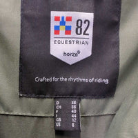 Waterproof? Jacket, zips, hood *xc/vgc
