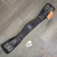 Padded Shaped Leather Dressage Short Girth, 2x els *gc/fair, v.creased, dirt, residue, thin spots, wavy edges, older dents, hair, film
