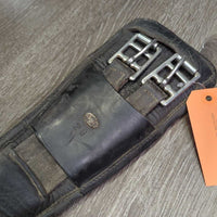 Padded Shaped Leather Dressage Short Girth, 2x els *gc/fair, v.creased, dirt, residue, thin spots, wavy edges, older dents, hair, film
