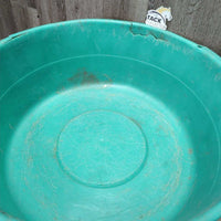 Round Plastic Feed Tub *gc/fair, cracked, clean, mnr dirt, residue, stains, scuffs, scratches, chews
