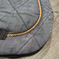 Quilt Dressage Pad, mesh spine, piping *gc, clean, mnr stains, hair, rubs, puckers, dirt, threads, faded
