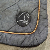 Quilt Dressage Pad, mesh spine, piping *gc, clean, mnr stains, hair, rubs, puckers, dirt, threads, faded
