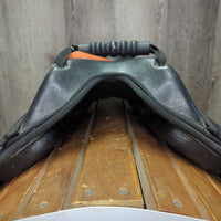 Synthetic Leadline Saddle *vgc, mnr dirt & hair
