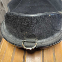 Synthetic Leadline Saddle *vgc, mnr dirt & hair
